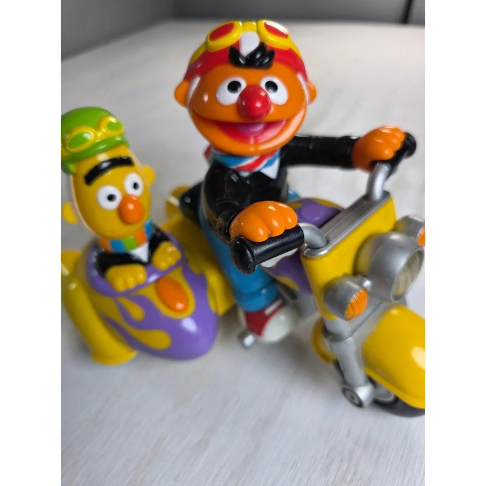 Vintage Sesame Street Bert Ernie Motorcycle Sidecar Toy Yellow Purple Biker